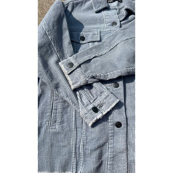 Zara Jacket Women Size XS Light Blue Corduroy Long Sleeve Button Down Raw Hem - Picture 3 of 6